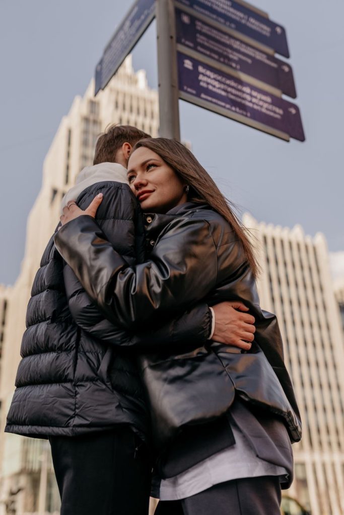 Couple enlacé