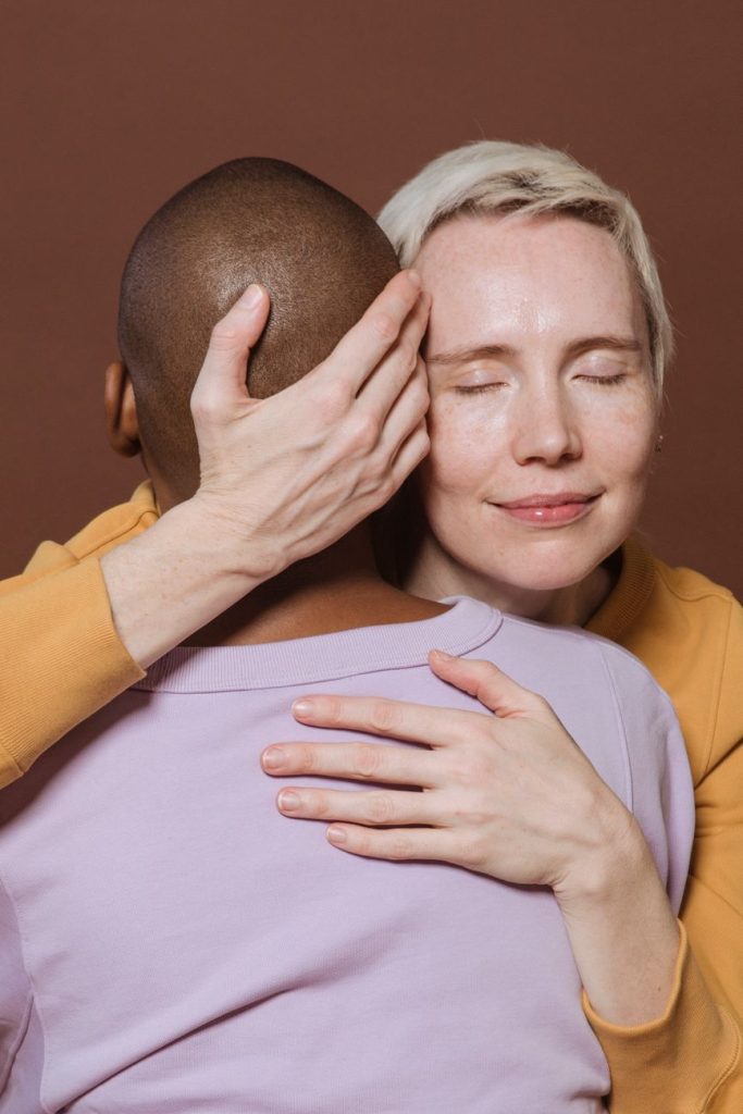 Couple enlacé
