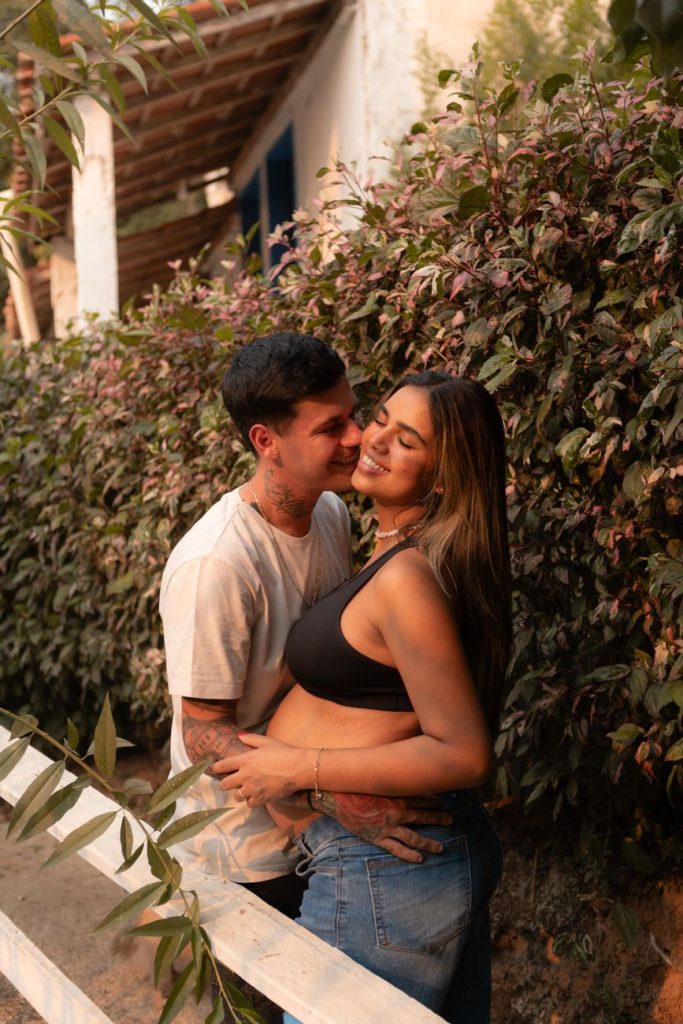 Couple enlacé